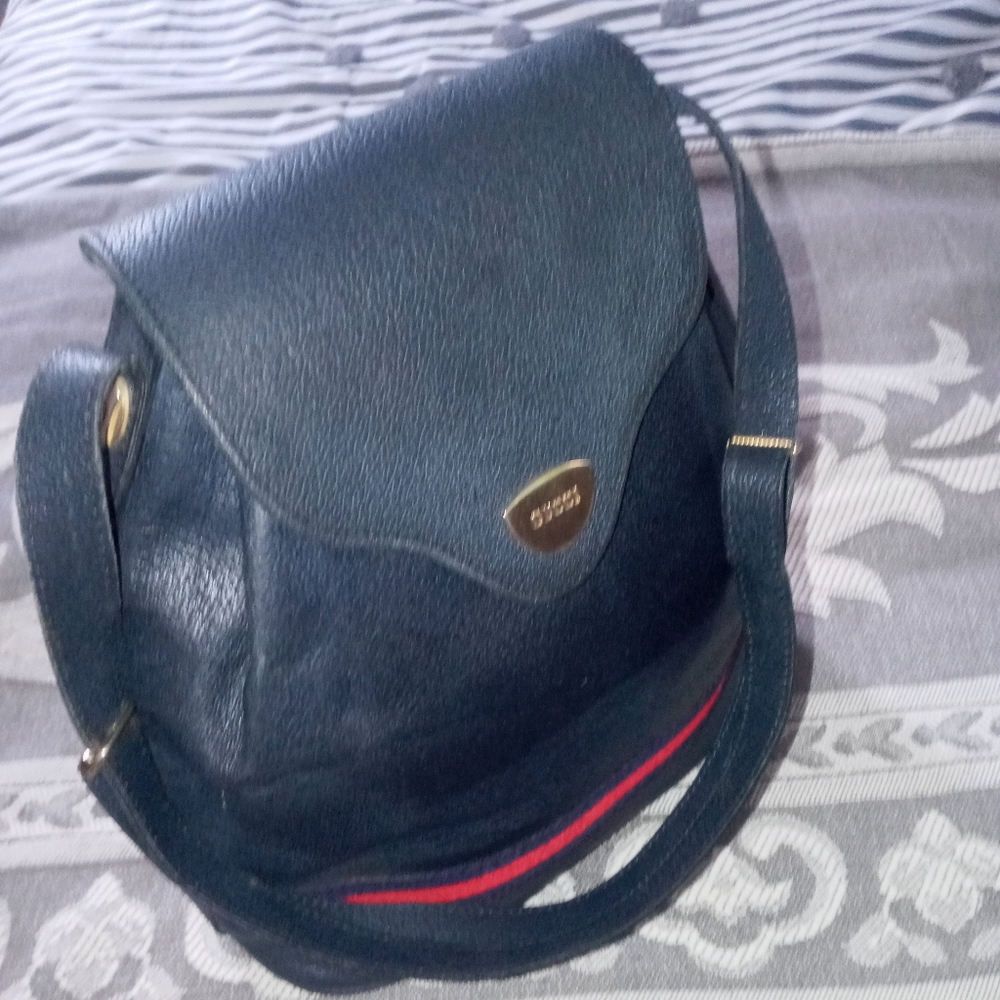 💕💅👜 Amazing Gucci pig skin Bucket💕😍 - Picture 5 of 12